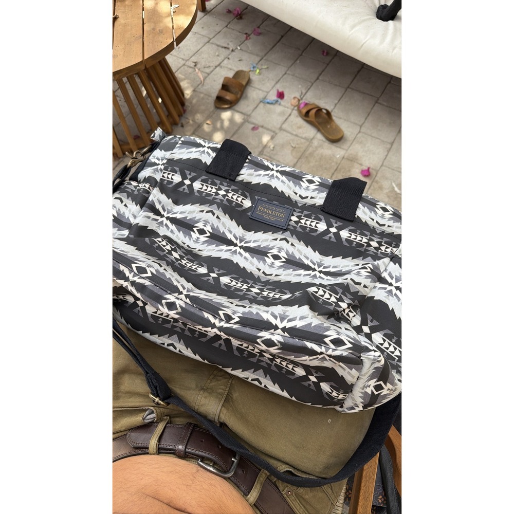 Pendleton Large Tote Bag Southwestern Geometric Print Zip Travel Purse